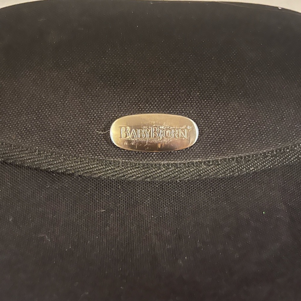 Baby Bjorn Black Crossbody diaper bag‎ - Picture 2 of 6